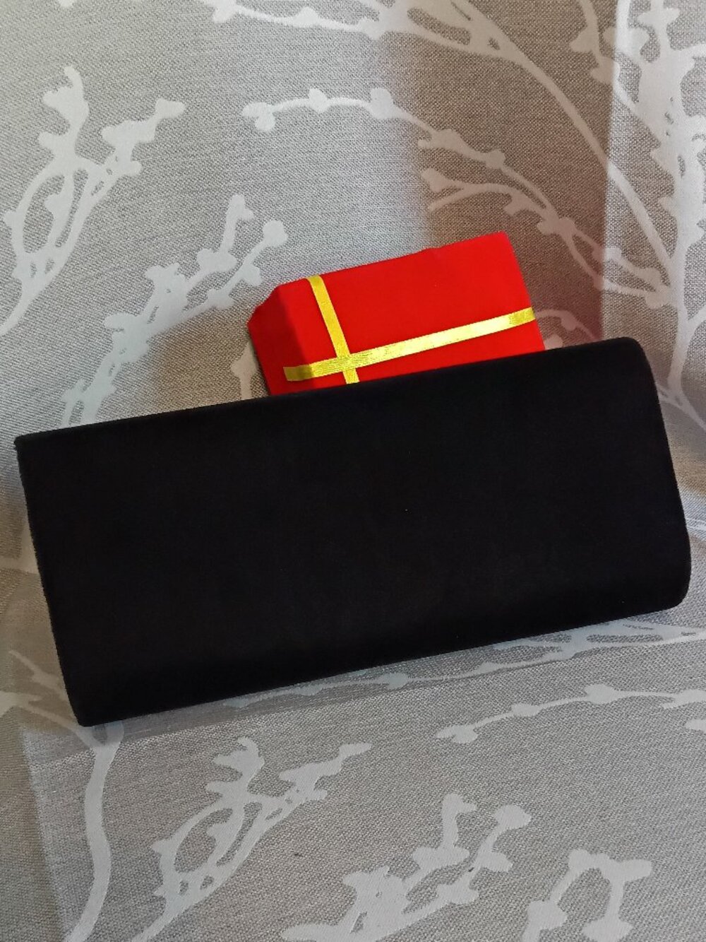 Victoria’s Secret Black Velvet Two-Way Heart Clutch / Shoulder Bag - Picture 3 of 10